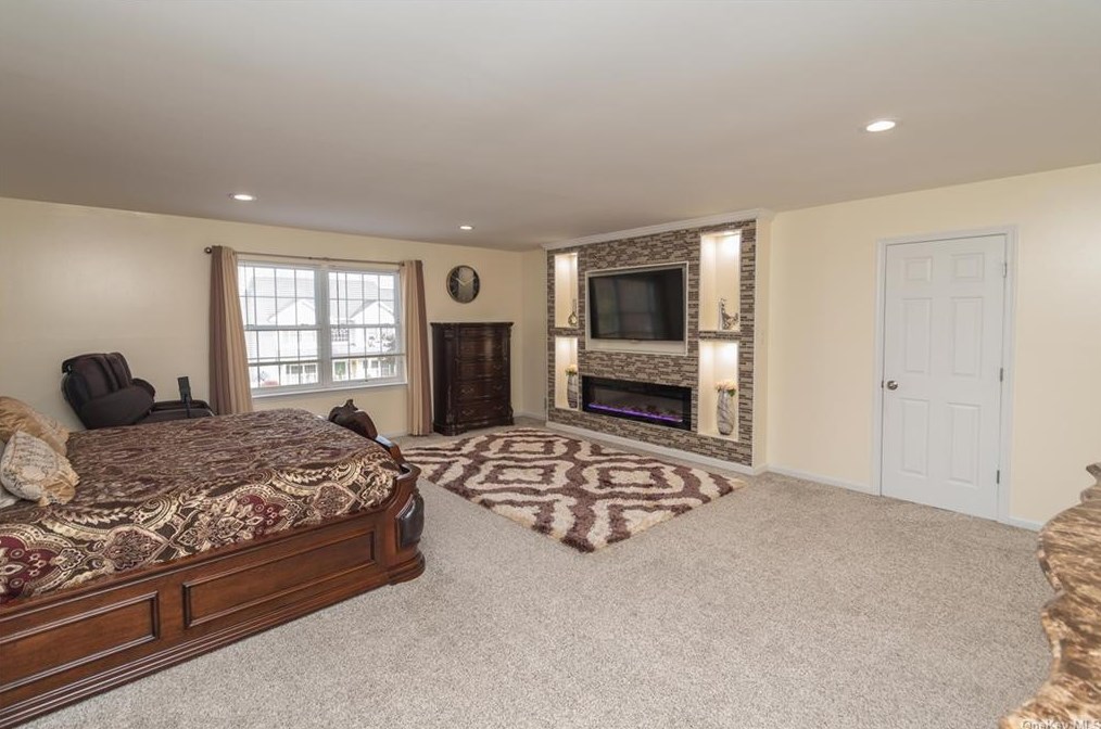 2638 Liberty Rdg, Newburgh NY  12553-4924 exterior