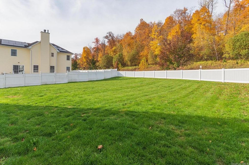 2638 Liberty Rdg, Newburgh NY  12553-4924 exterior