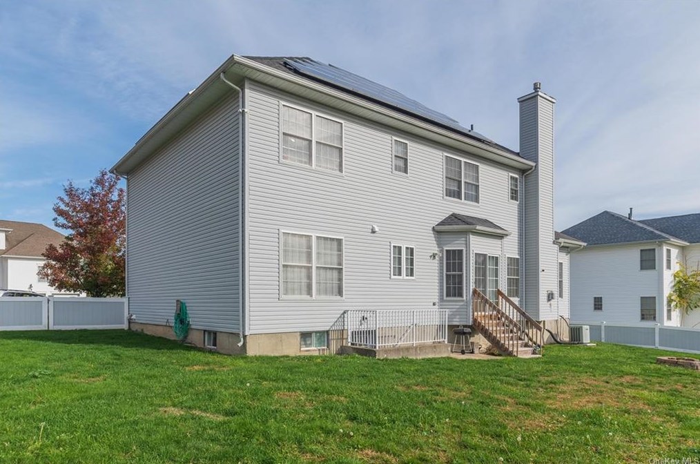 2638 Liberty Rdg, Newburgh NY  12553-4924 exterior