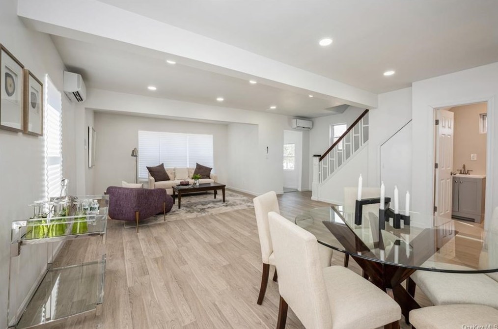 16 Moultrie Ave, Yonkers NY 10710-5410 exterior