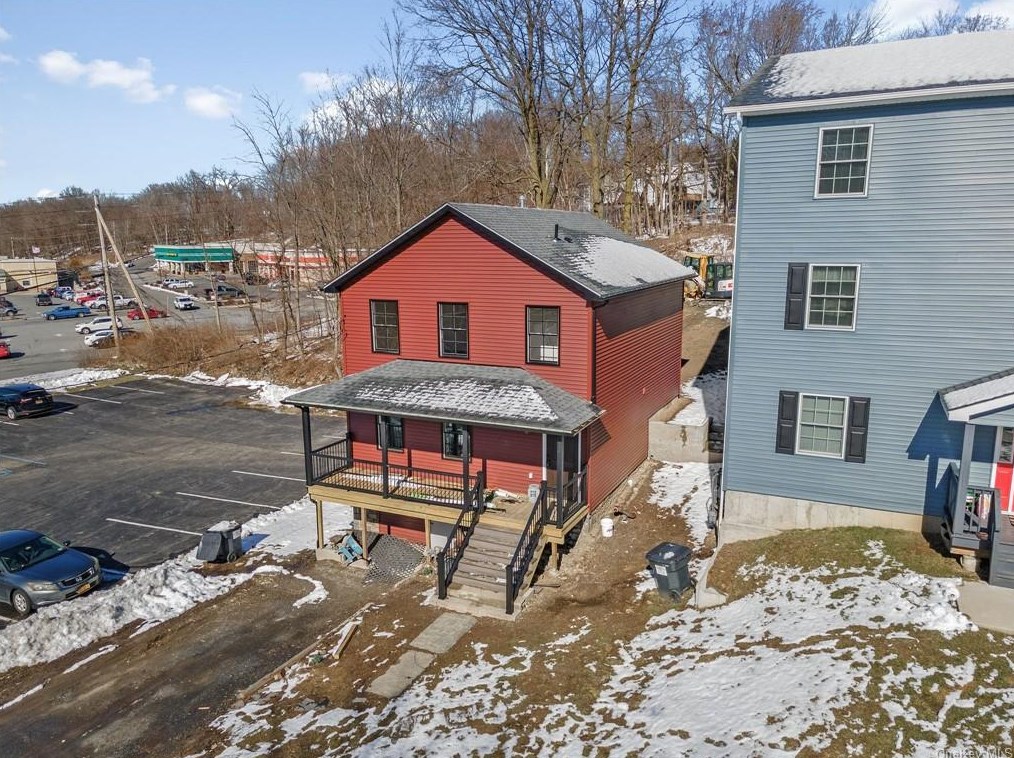 64 Oak St, Walden NY  12586-1241 exterior