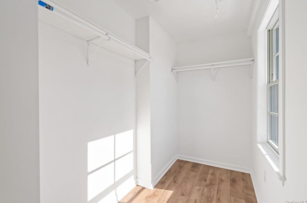 64 Oak St, Walden NY  12586-1241 exterior