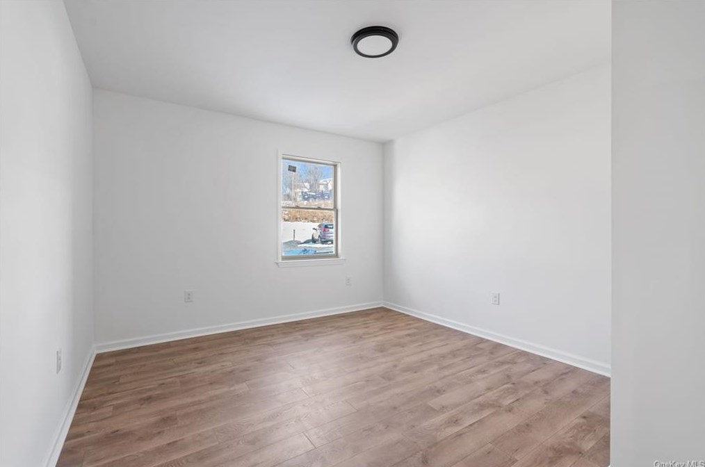 64 Oak St, Walden NY  12586-1241 exterior