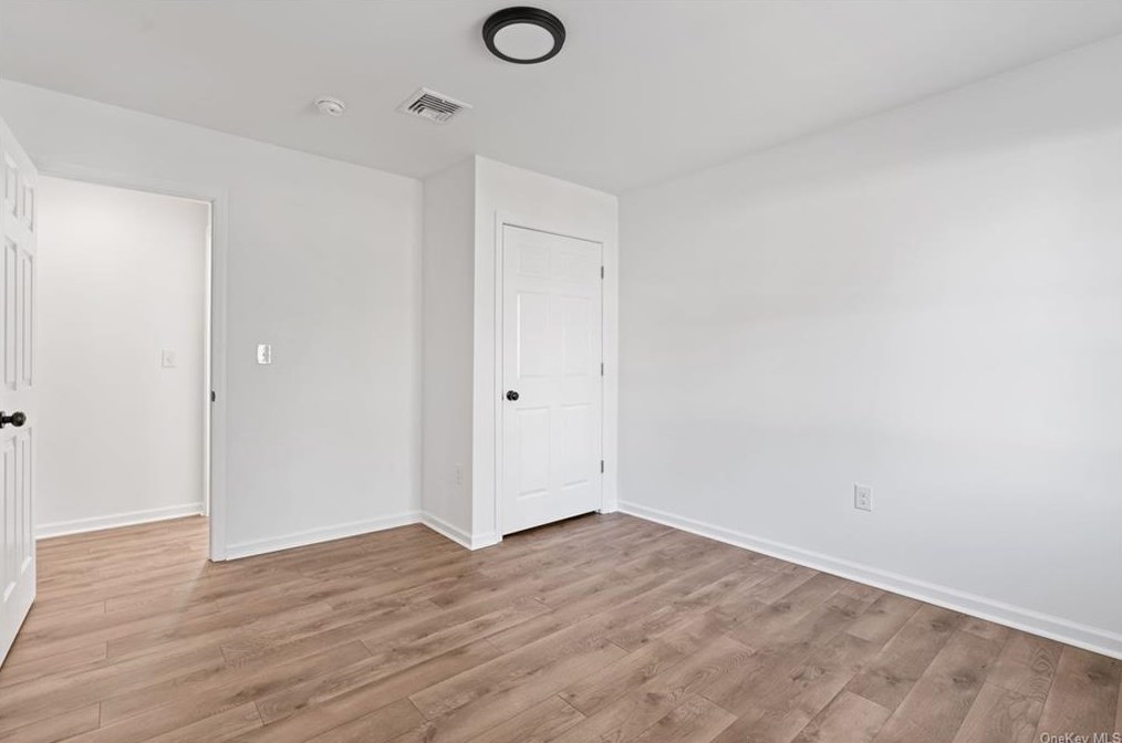 64 Oak St, Walden NY  12586-1241 exterior