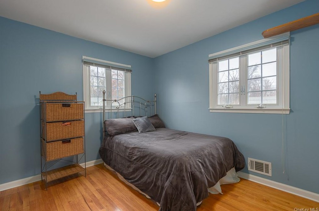 12 Elyse Dr, New City NY  10956-3308 exterior