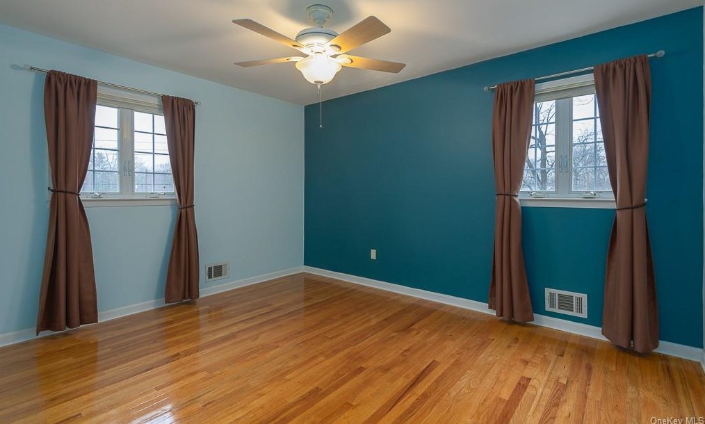 12 Elyse Dr, New City NY  10956-3308 exterior