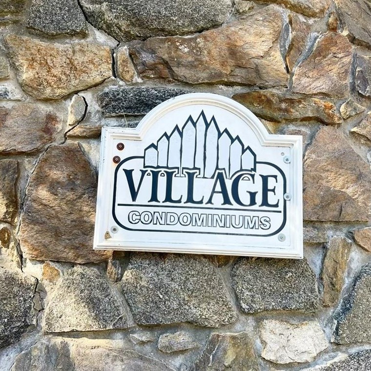 25 Barker St, Mount Kisco NY  10549-1615 exterior