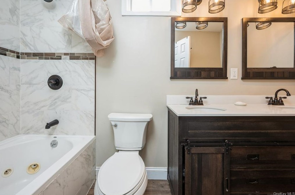 23 Montrose Rd, Yonkers NY  10710-2801 exterior