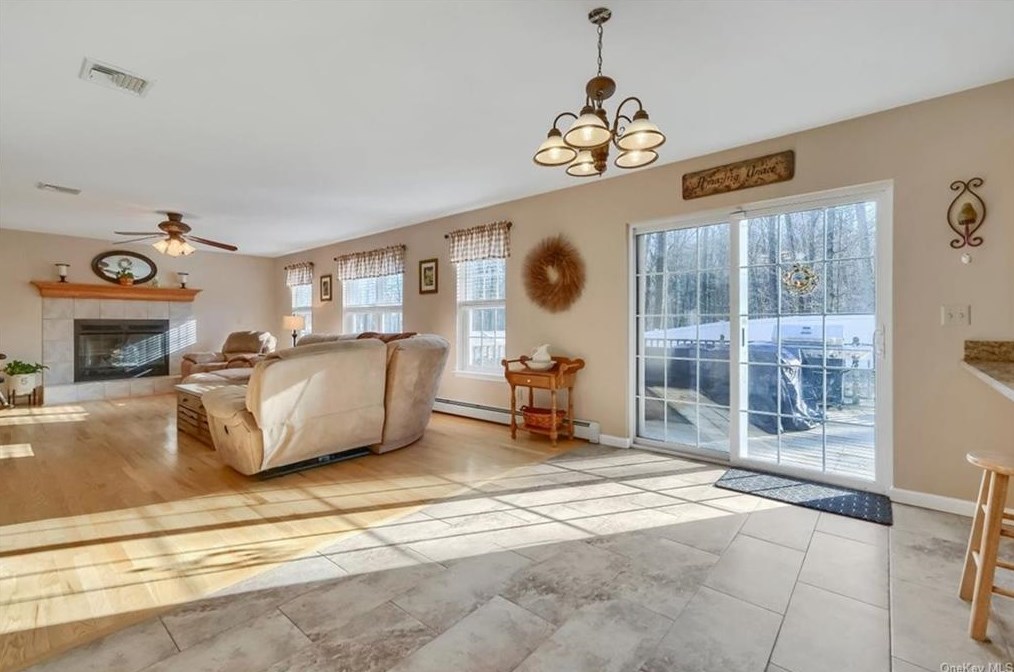 167 Mine Rd, Monroe NY  10950-4725 exterior