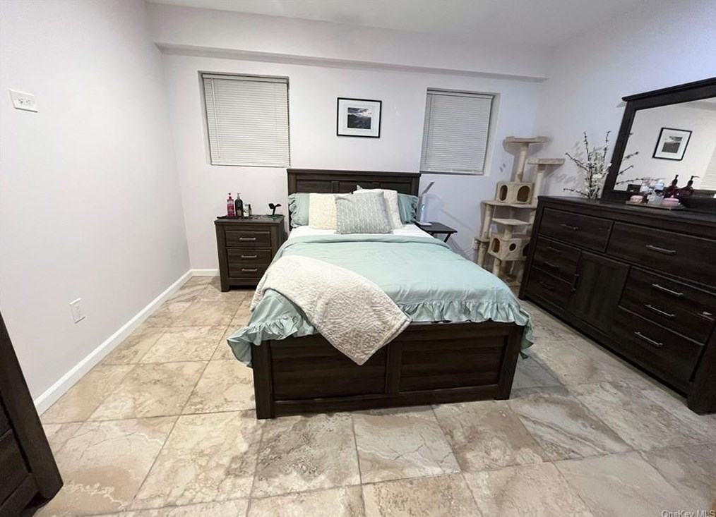 515 Shr Dr, Newburgh NY  12553-5487 exterior