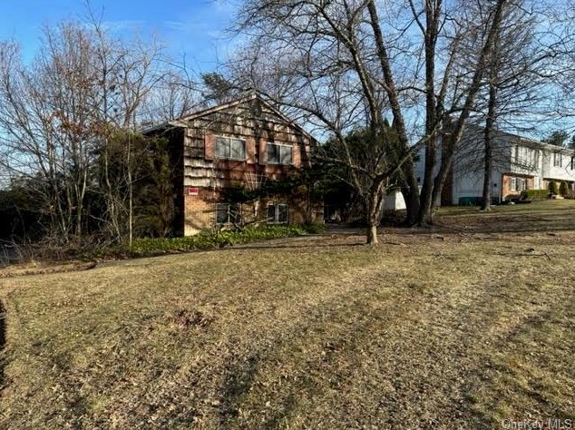 3188 Quinlan St, Yorktown Hgts, NY 10598