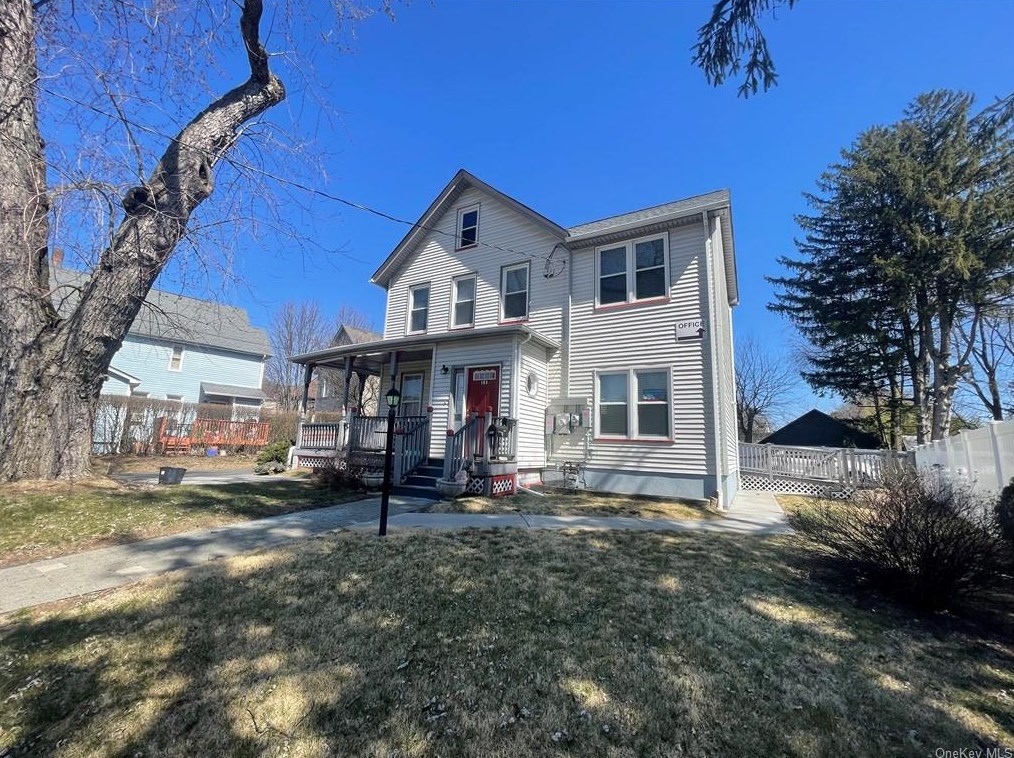 152 Orange Ave, Airmont, NY 10901