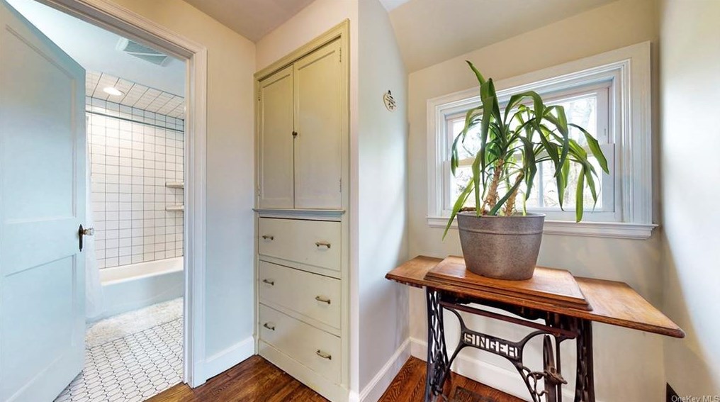 55 Highland Ave, Walden NY  12586-1034 exterior