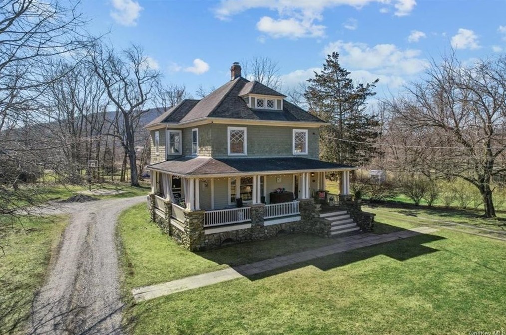 1629 State Route 94, Newburgh NY  12553-5940 exterior