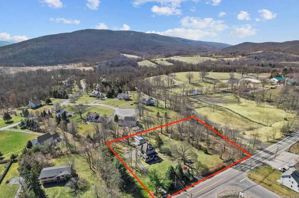 1629 State Route 94, Newburgh NY  12553-5940 exterior