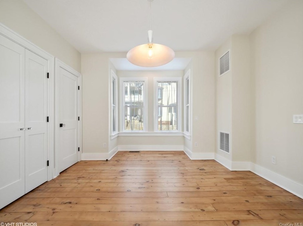 39 Ackerman St, Beacon NY 12508-2824 exterior