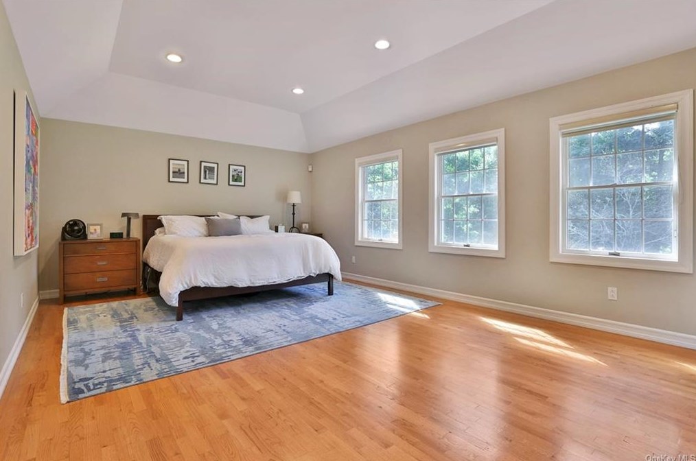 5 Cornel Dr, Goldens Bridge NY  10526-1418 exterior