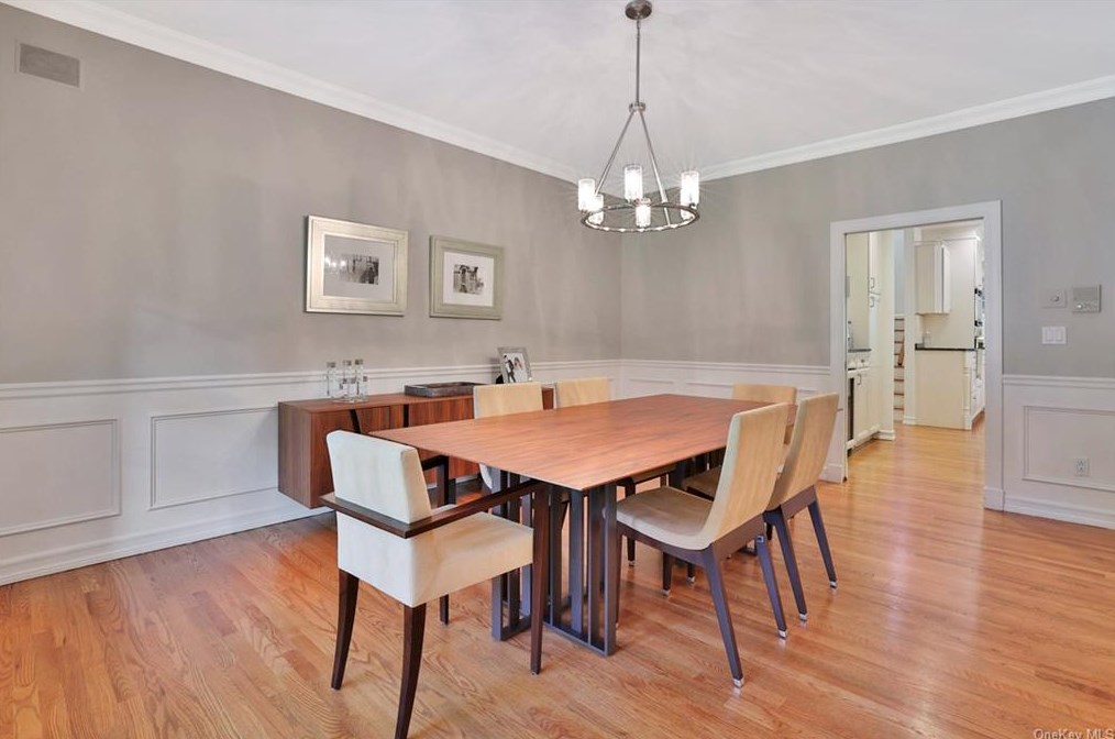 5 Cornel Dr, Goldens Bridge NY  10526-1418 exterior