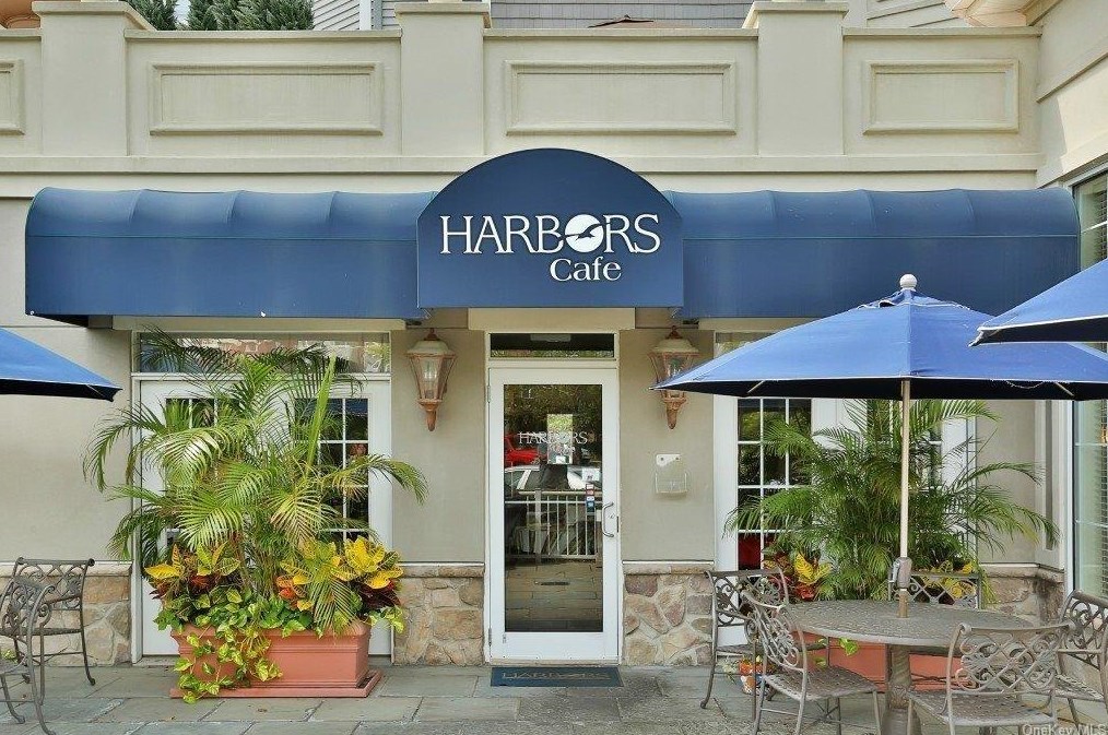 3115 Leeward Dr, Haverstraw NY  10927-2127 exterior