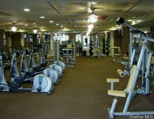 3115 Leeward Dr, Haverstraw NY  10927-2127 exterior