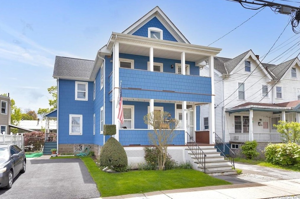 949 Constant Ave, Peekskill NY  10566-2721 exterior