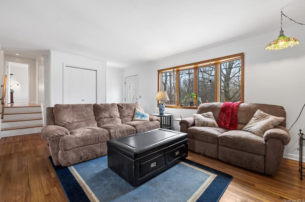 123 Titusville Rd, Poughkeepsie NY  12603-3238 exterior