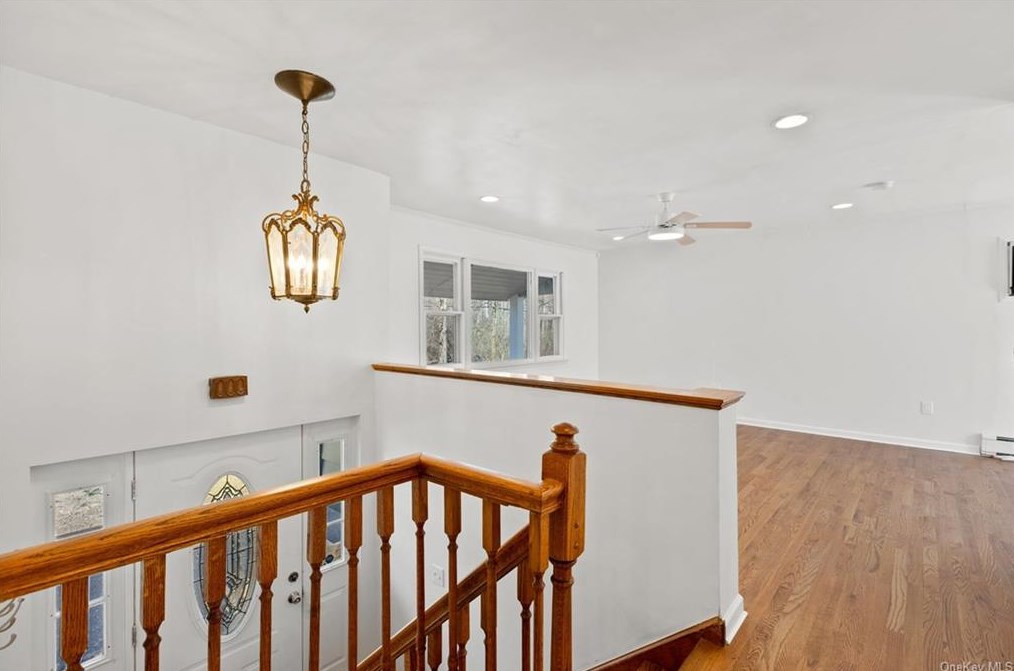 669 Gardnertown Rd, Newburgh NY  12550-1554 exterior