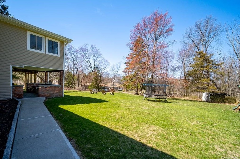 10 Karen Dr, Monroe NY  10950-4525 exterior