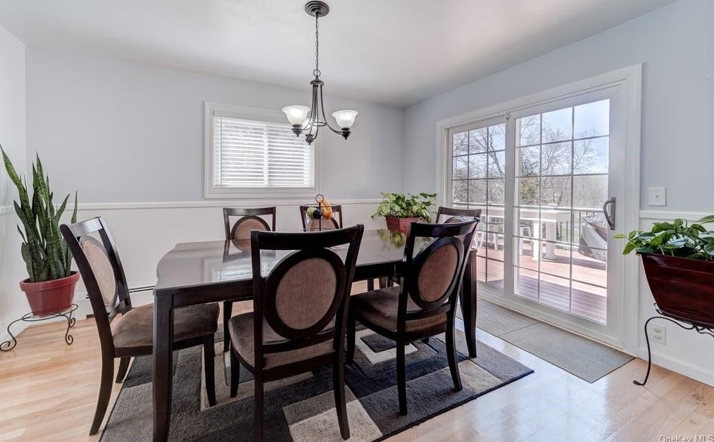 10 Karen Dr, Monroe NY  10950-4525 exterior