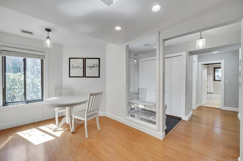 355 Martling Ave, North Tarrytown NY  10591-4711 exterior