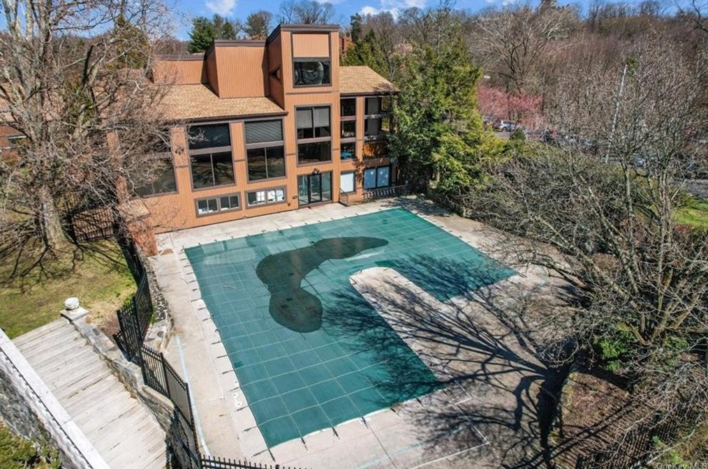 355 Martling Ave, North Tarrytown NY  10591-4711 exterior