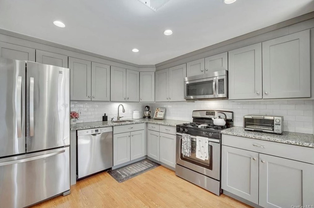 355 Martling Ave, North Tarrytown NY  10591-4711 exterior