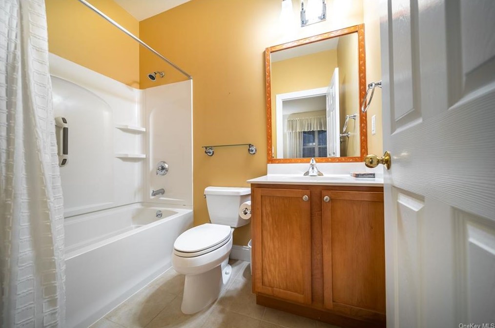 31 Four Corners Blvd, East Fishkill NY  12533-4309 exterior