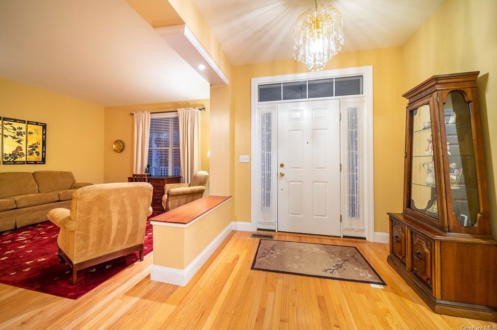 31 Four Corners Blvd, East Fishkill NY  12533-4309 exterior