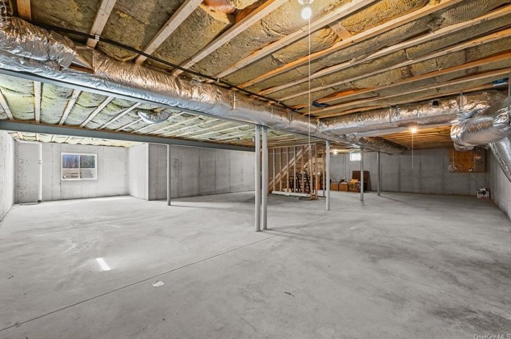 40 Fenton Way, East Fishkill NY  12533-7376 exterior