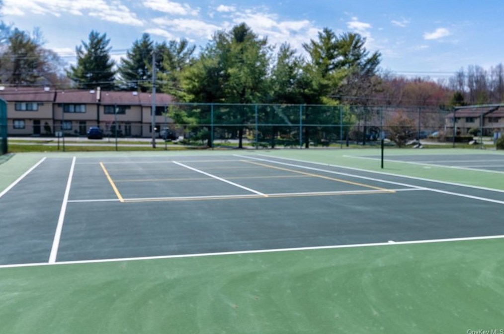 7909 Chelsea Cv, East Fishkill NY  12533-7130 exterior