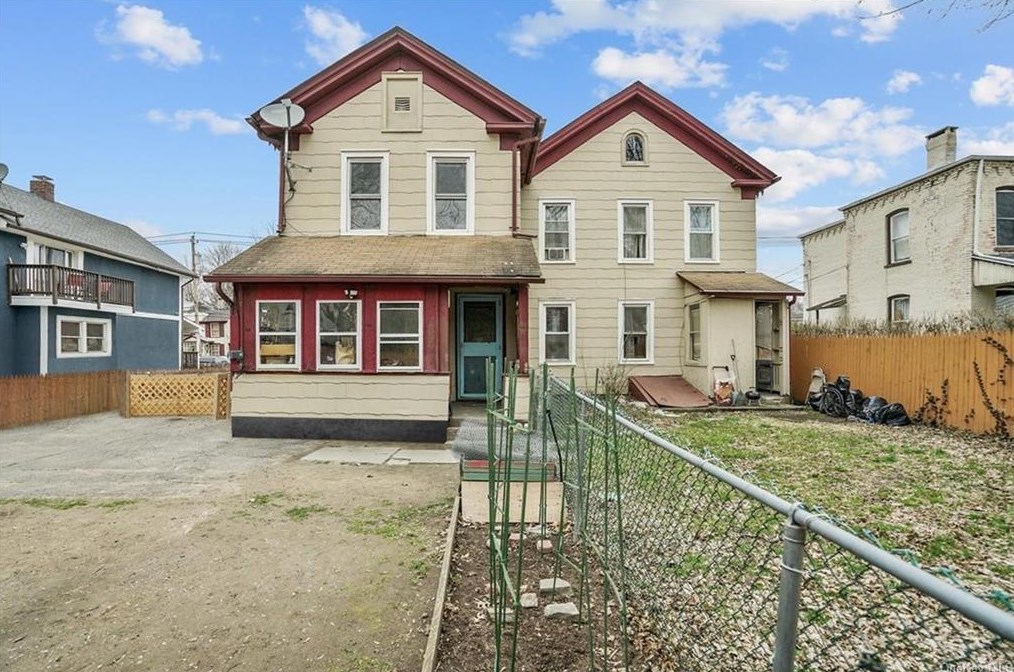 125 Hammond St, Port Jervis NY  12771-2605 exterior