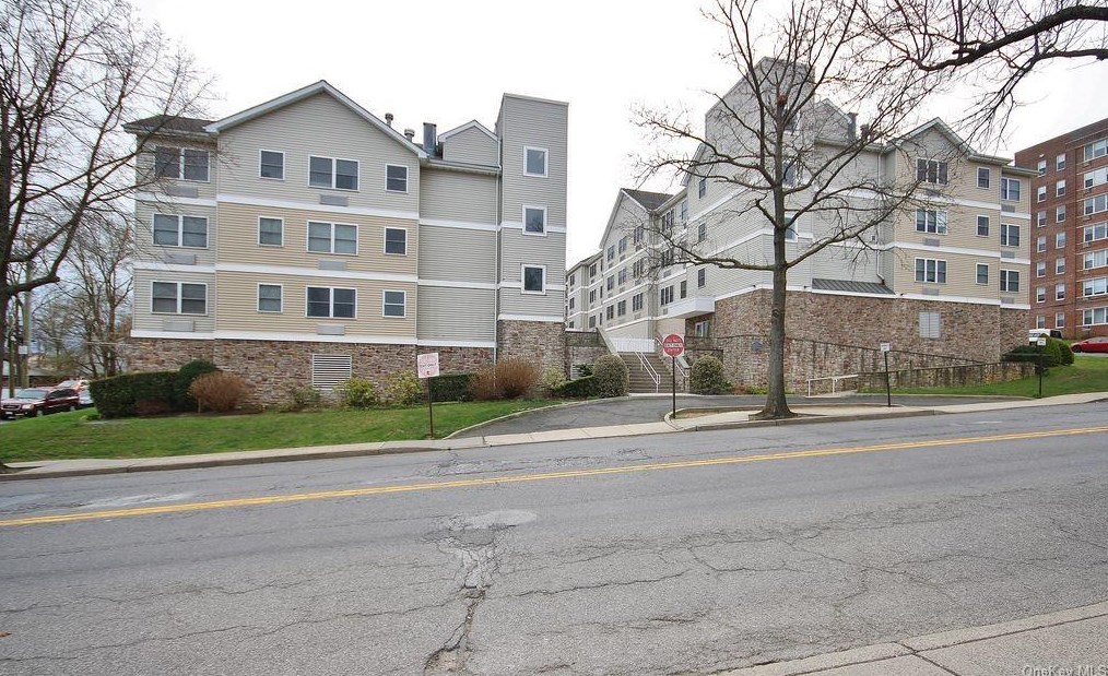 342 Westchester Ave, Rye Brook NY  10573-3821 exterior