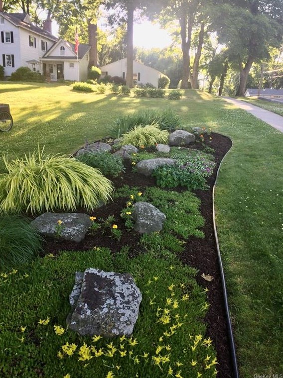 12 Highland Ave, Walden NY  12586-1402 exterior