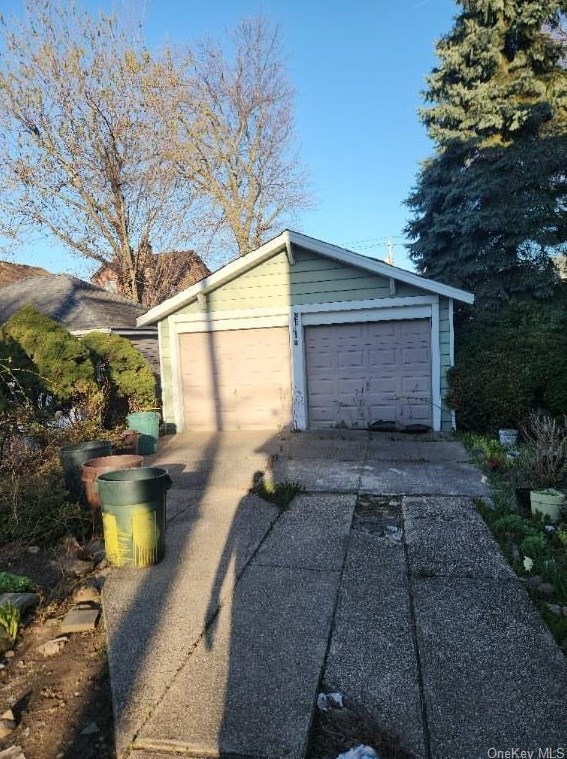 185 First St, Yonkers NY  10704-3634 exterior