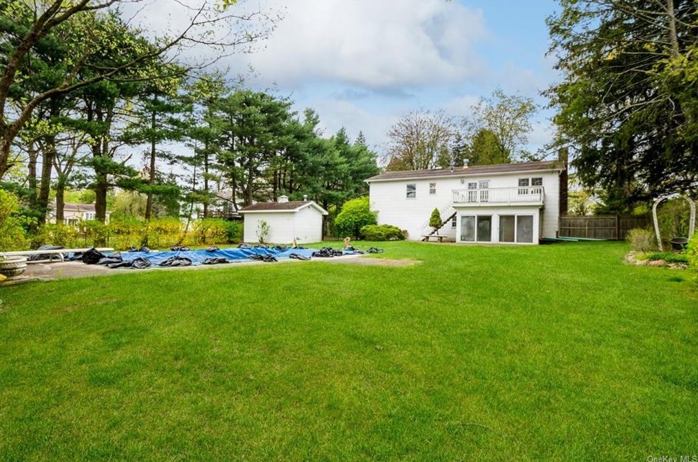 57 Clarkstown Rd, New City NY  10956-1226 exterior