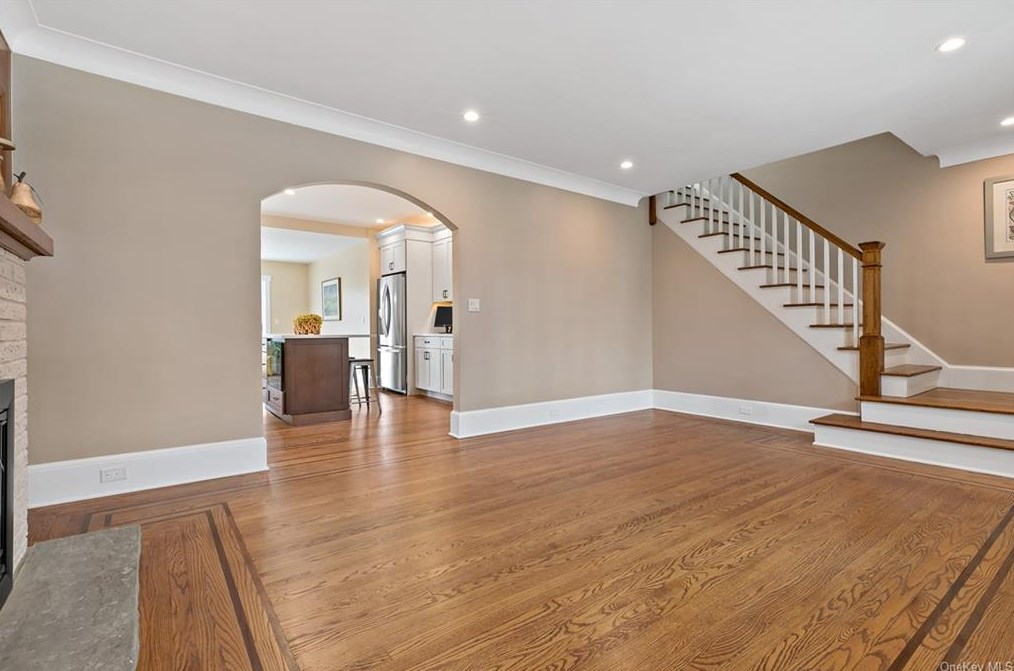 68 Grand St, Croton On Hudson NY  10520-2518 exterior