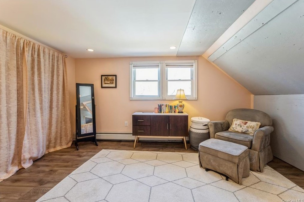 181 Ehrhardt Rd, Chestnut Ridge NY  10965-1930 exterior