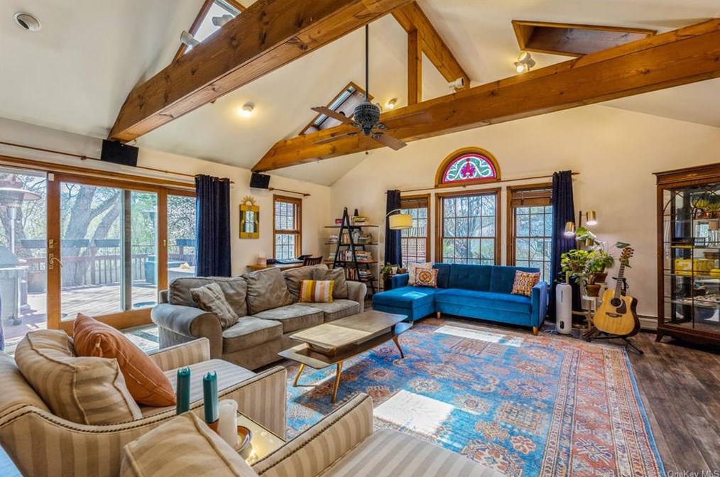 181 Ehrhardt Rd, Chestnut Ridge NY  10965-1930 exterior