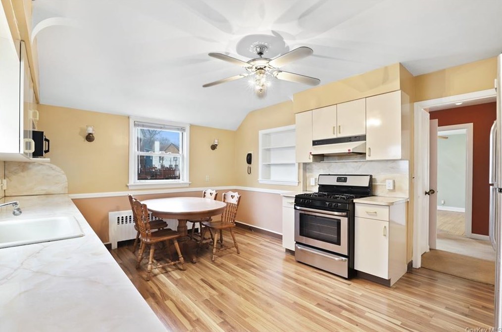 287 Kimball Ave, Yonkers NY  10704-3031 exterior