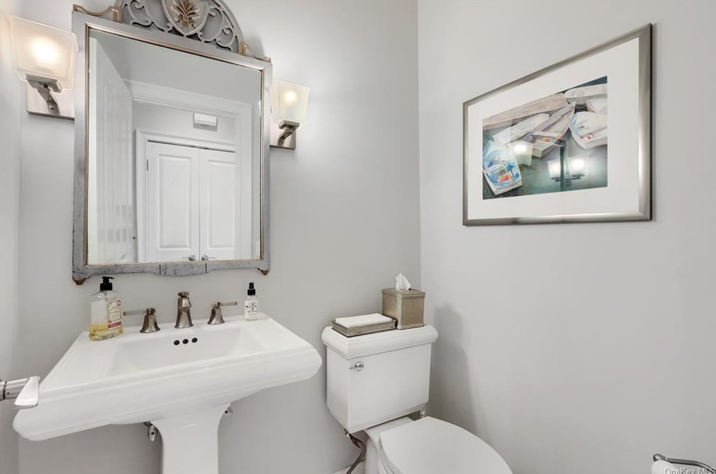 65 Brundige Dr, Goldens Bridge NY  10526-1413 exterior