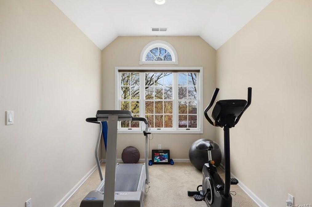 65 Brundige Dr, Goldens Bridge NY  10526-1413 exterior