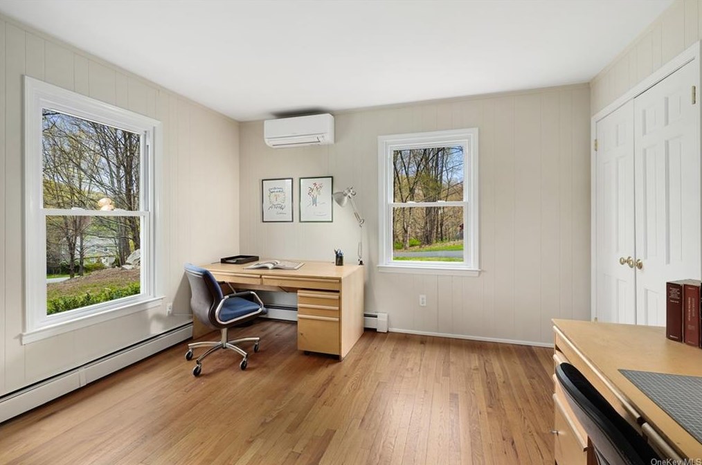 6 Cornwall Ct, Katonah NY  10536-2501 exterior