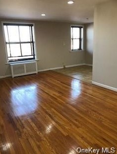 1 Elm St, Yonkers NY 10701-3932 exterior