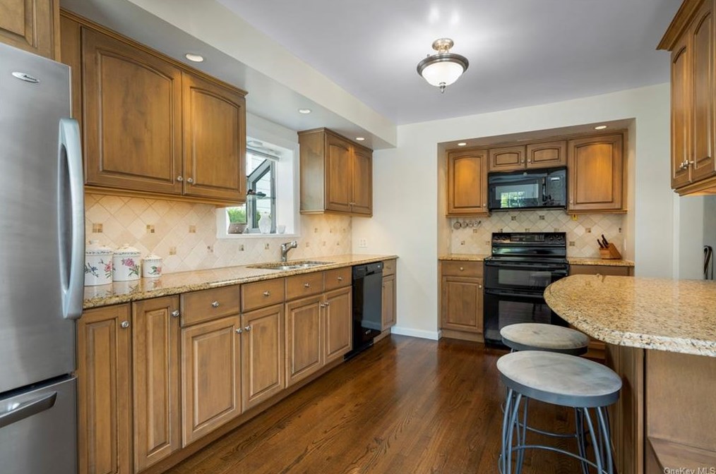 419 Warren Ave, Mamaroneck NY  10543-1332 exterior